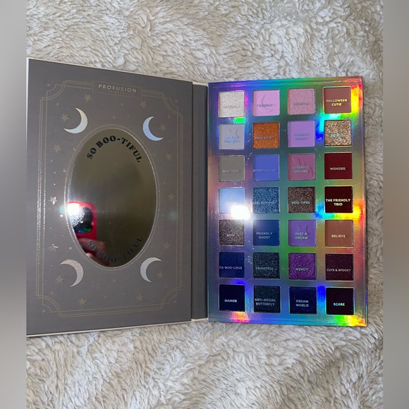 New Casper Eyeshadow Pallet - Picture 5 of 5